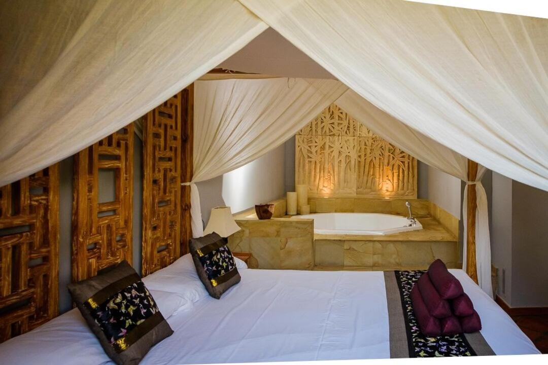 Masia Durba Hotel Castellnovo Luaran gambar