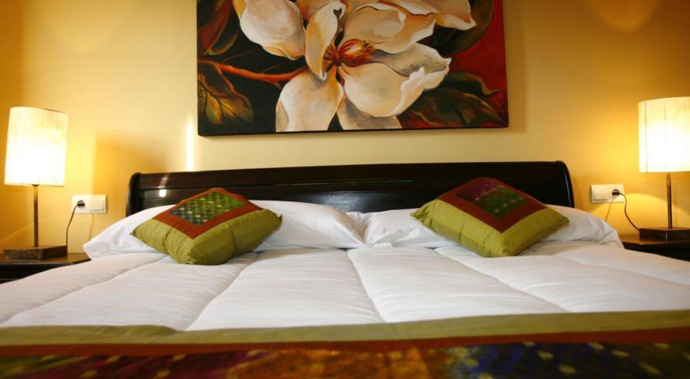 Masia Durba Hotel Castellnovo Luaran gambar
