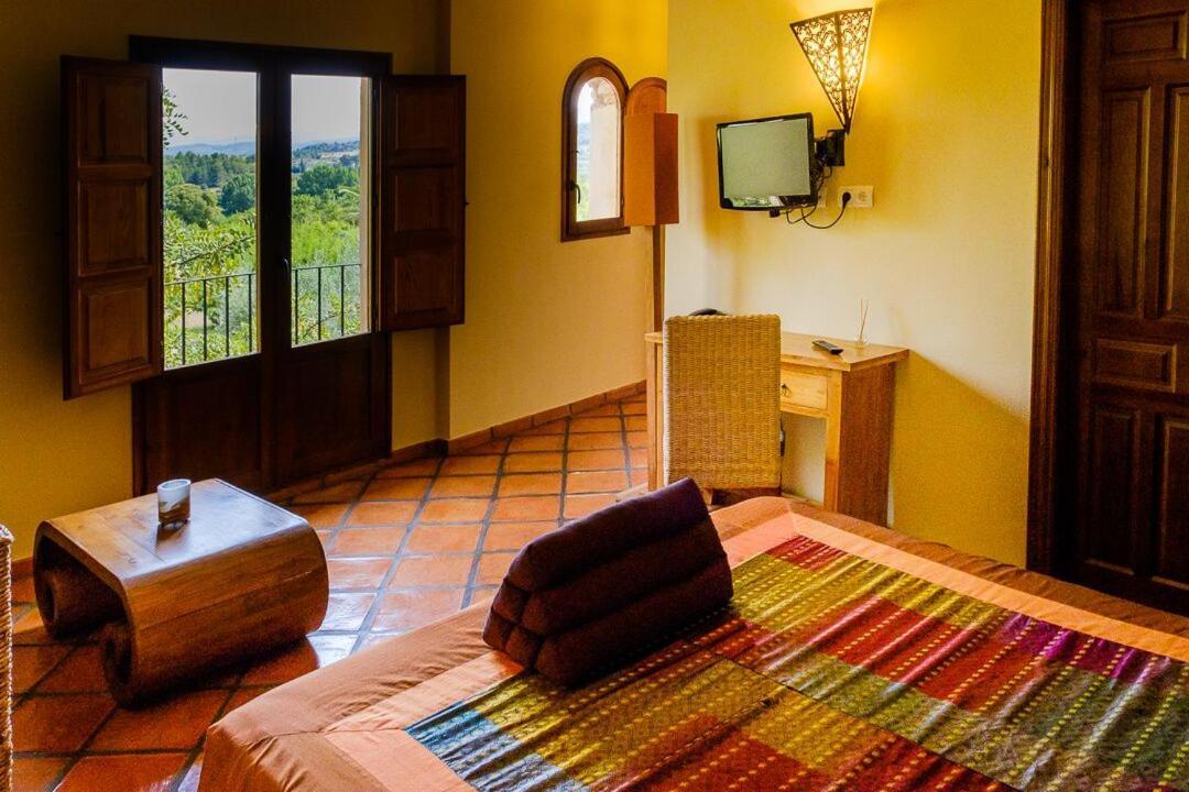 Masia Durba Hotel Castellnovo Luaran gambar