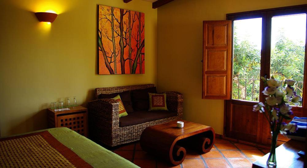Masia Durba Hotel Castellnovo Luaran gambar