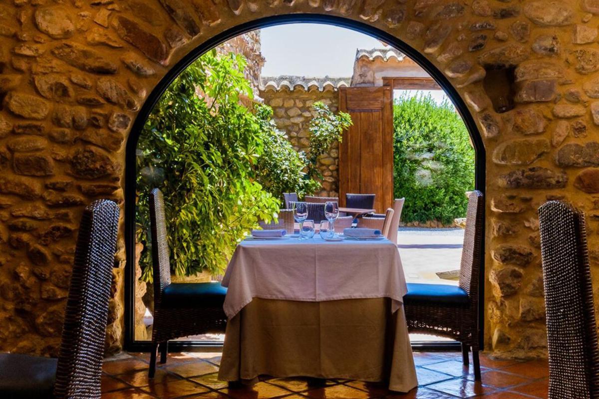 Masia Durba Hotel Castellnovo Luaran gambar